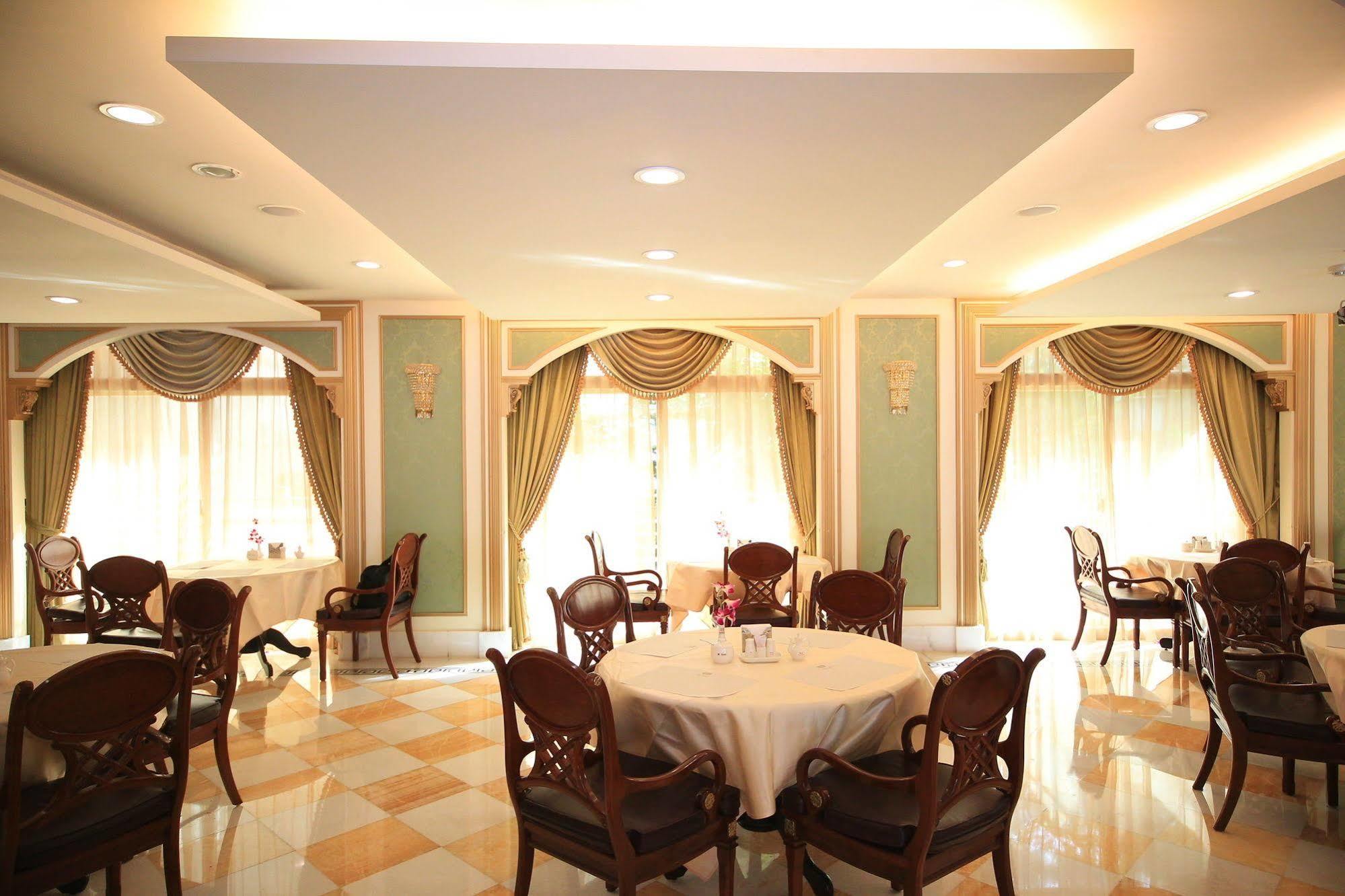 Royal Seasons Hotel Beitou Taipeh Exterior foto