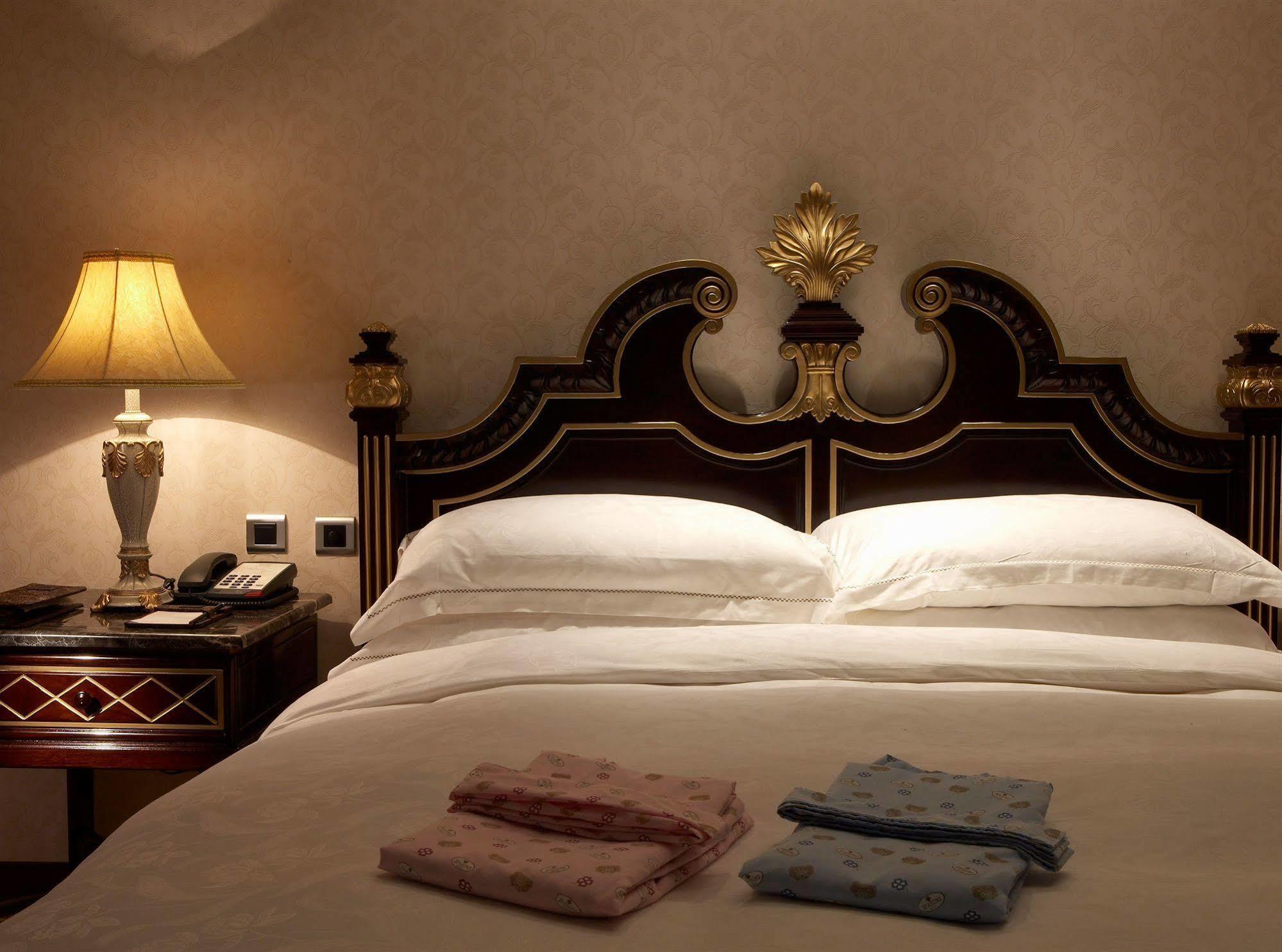 Royal Seasons Hotel Beitou Taipeh Exterior foto